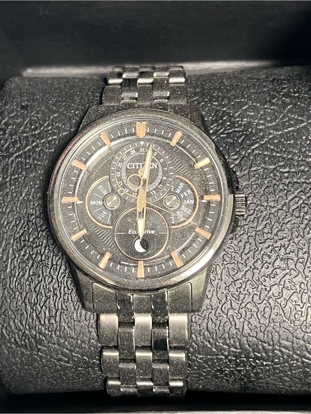 Brand New Citizen Menās Black Watch with Gold Accents